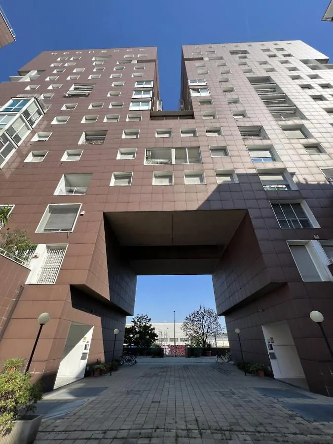 Bicocca Flat Bの連絡先